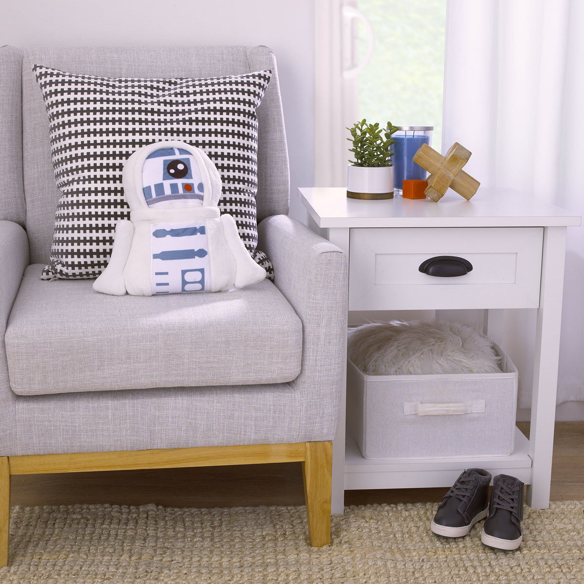 R2D2 Blue and White Super Soft Character Shaped Toddler Blanket